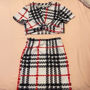 2-Peice Plaid Juniors Set